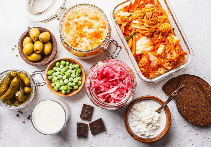 Your Guide to Prebiotics + Probiotics: Essential Wellness Partners